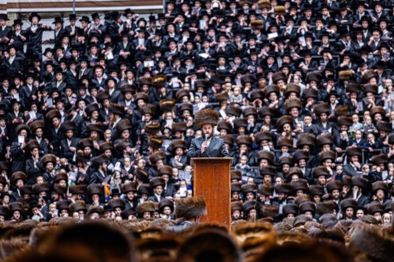 אלי וואהל, איצי מ.