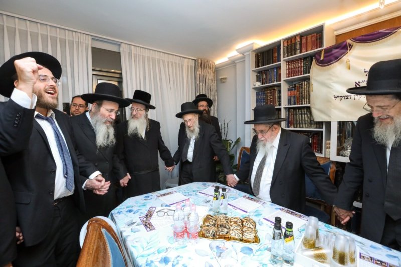 ליפא מוזר ושמוליק קורלנסקי