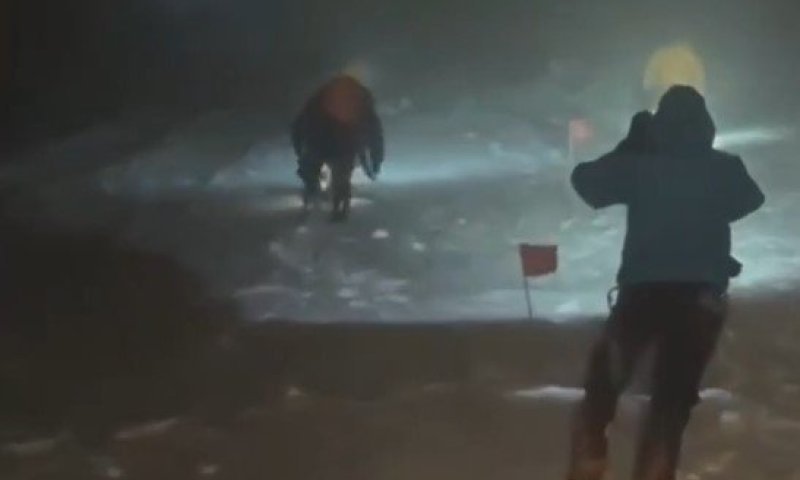 חילוץ מורכב בהר אלברוס: שני תיירים פונו מגובה 5,100 מטר