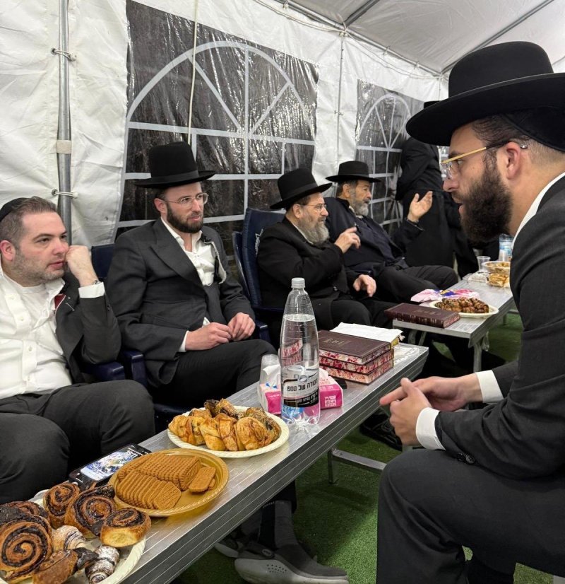 באדיבות המצלם