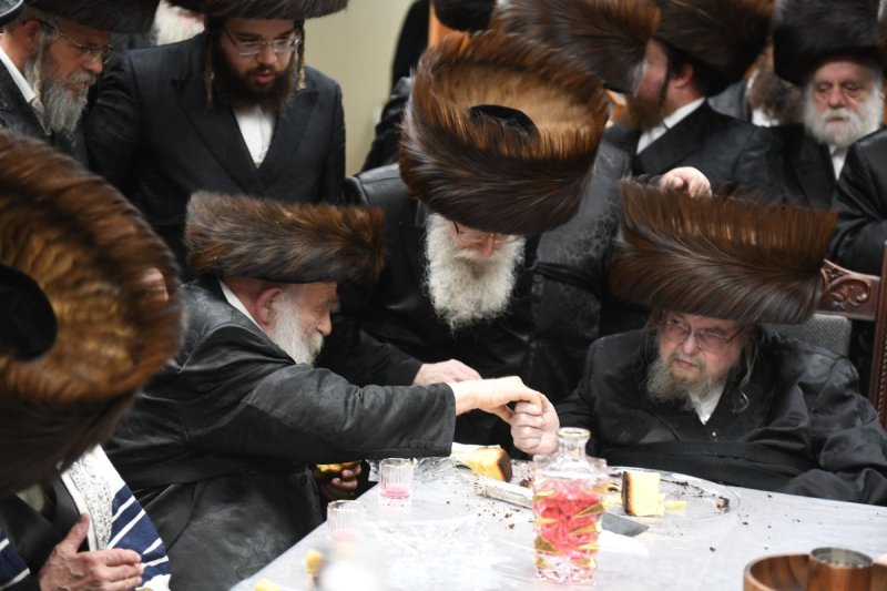 אנשיל בעק וא.מ.ש