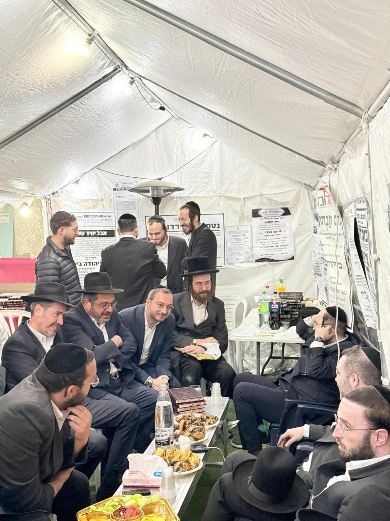 באדיבות המצלם