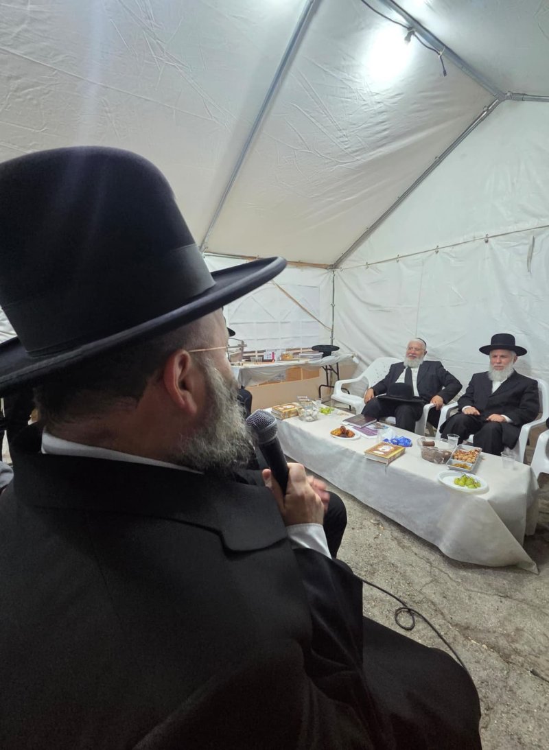 באדיבות המצלם