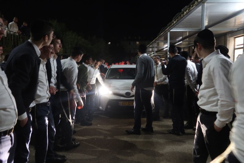 באדיבות המצלם