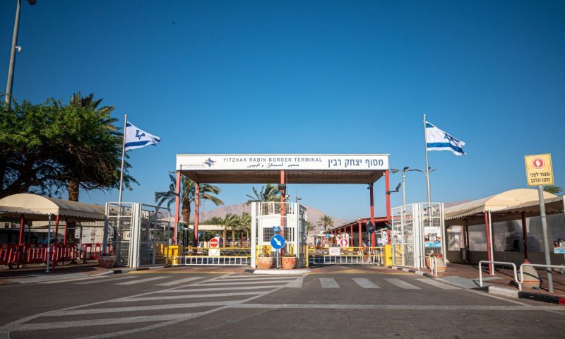 בכתב אישום חריג: המדינה מודה, אלפי הברחות רחפנים לא סוכלו