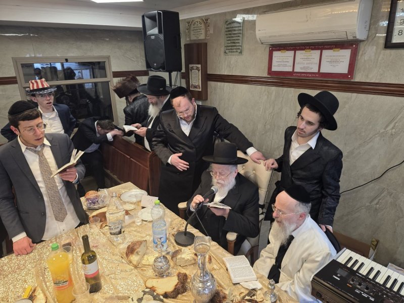 באדיבות המצלם