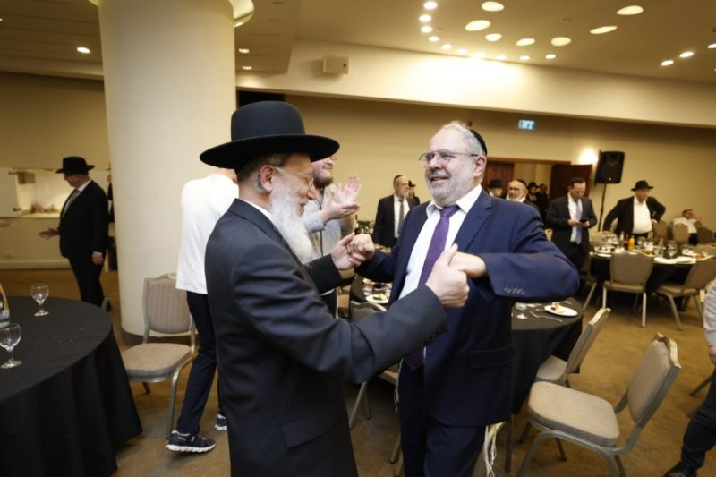 שמוליק קורלנסקי