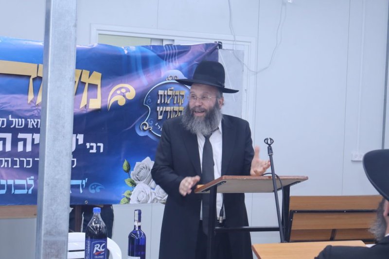 באדיבות המצלם