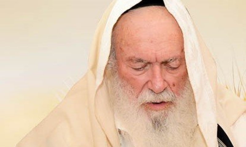 הגר"י זילברשטיין מברך את התורמים ₪10 ליתומים שמתחתנים עד שבועות 