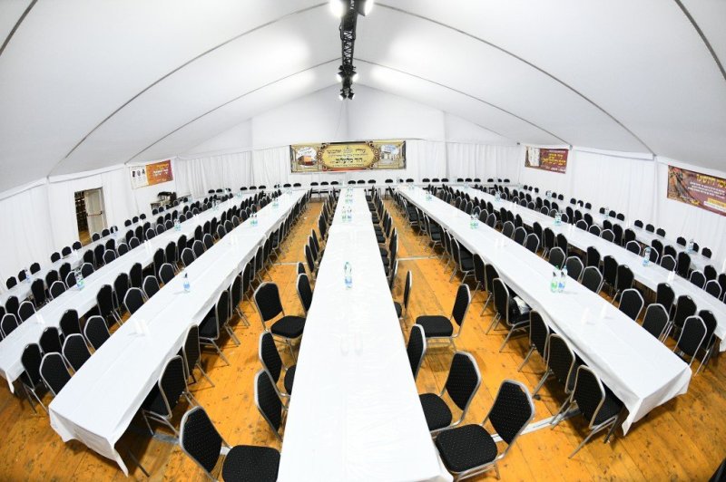 ארי קופרשטוק - פולין