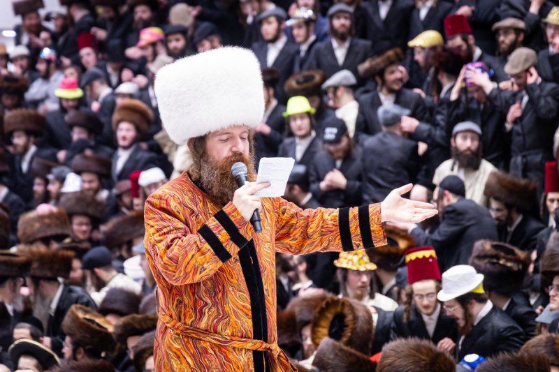 האחים לאנטשעווסקי, אברומי בלום, ואייזיק י.