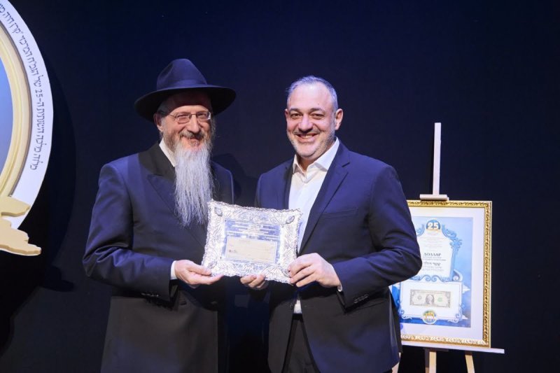 דמיטרי לובאייב