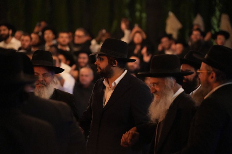באדיבות המצלם
