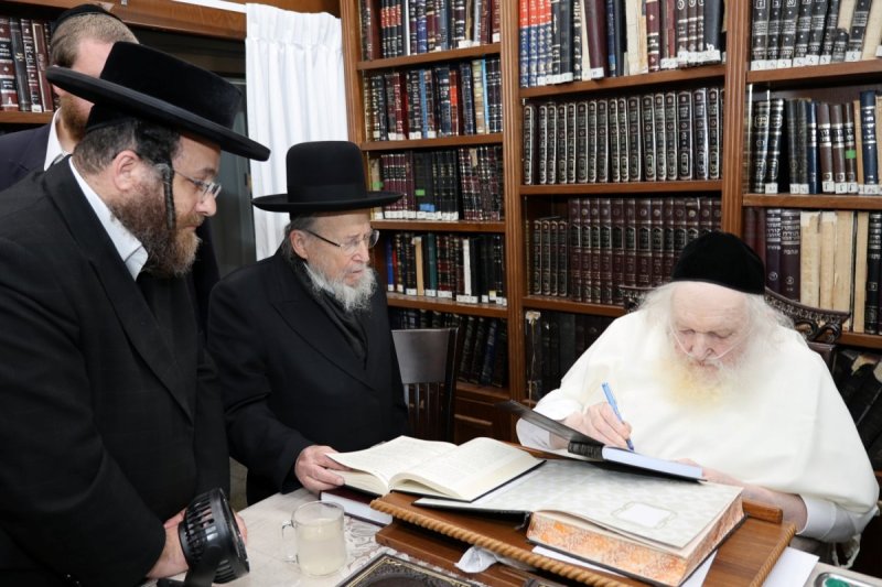 באדיבות המצלם