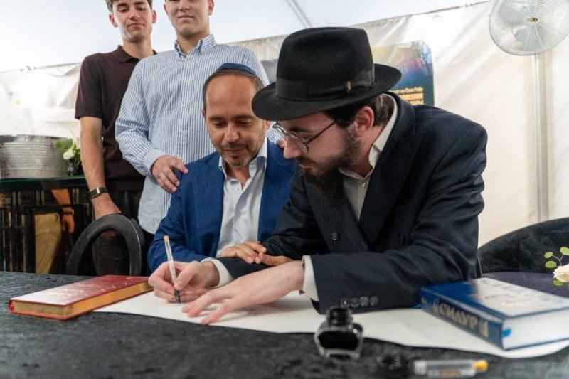 מענדי מור יוסף