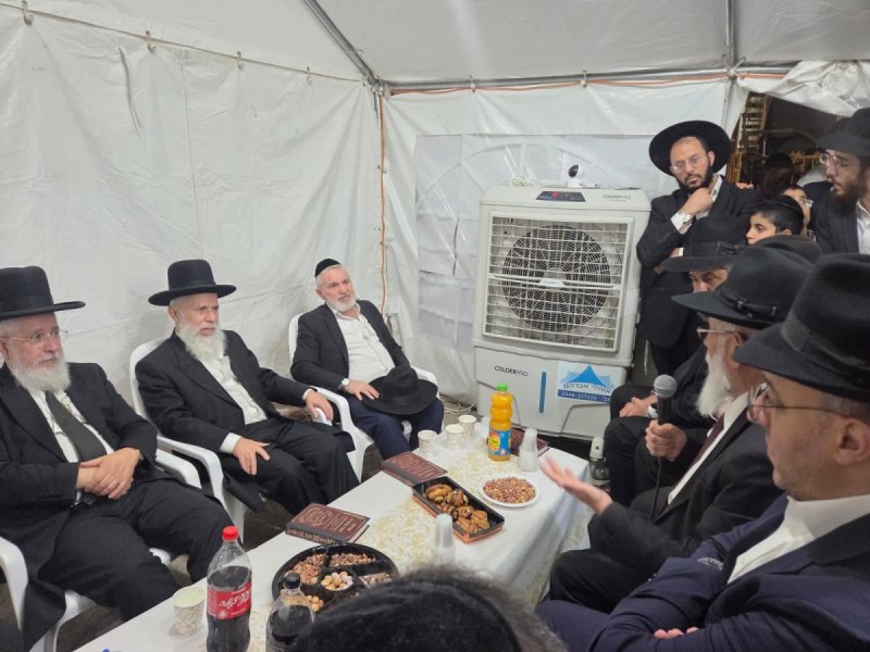 באדיבות המצלם