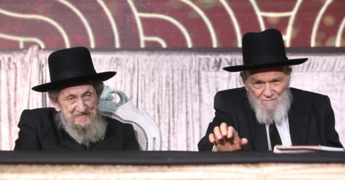 הקבלה של הבחורים לרפואת ראש הישיבה שחלה - כל רגע