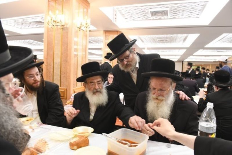 אנשיל בעק וא.מ.ש