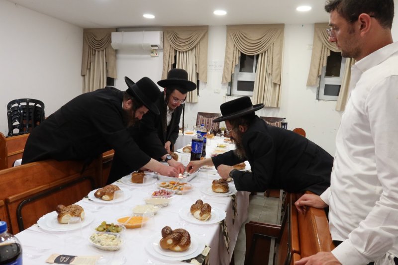 א. שטול