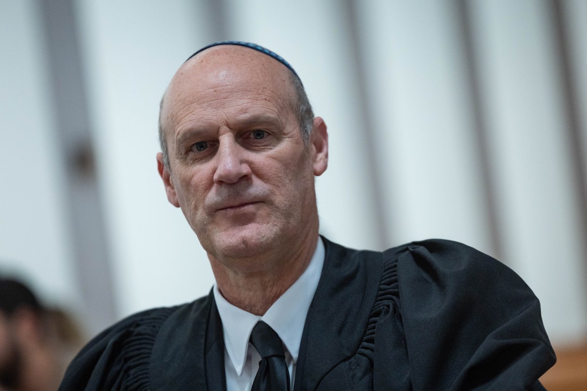 יונתן סינדל, פלאש 90