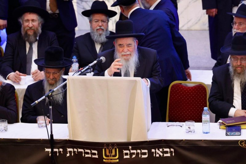 דניאל נפוסי ומאיר זלזניק