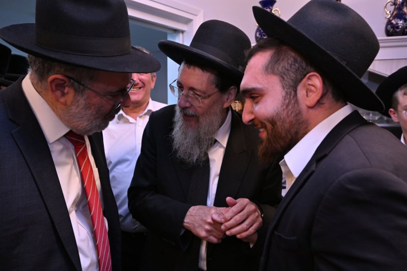 ליפא מוזר ושמוליק קורלנסקי