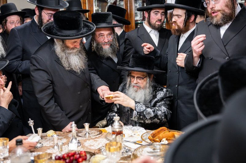 באדיבות המצלם
