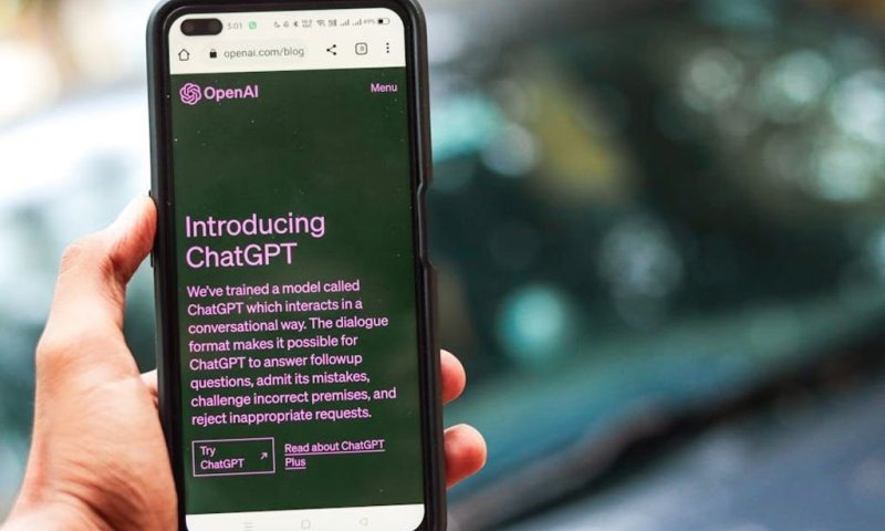 היסטריה ב- OpenAI: המונים החלו להסיר את אפליקציית ChatGPT