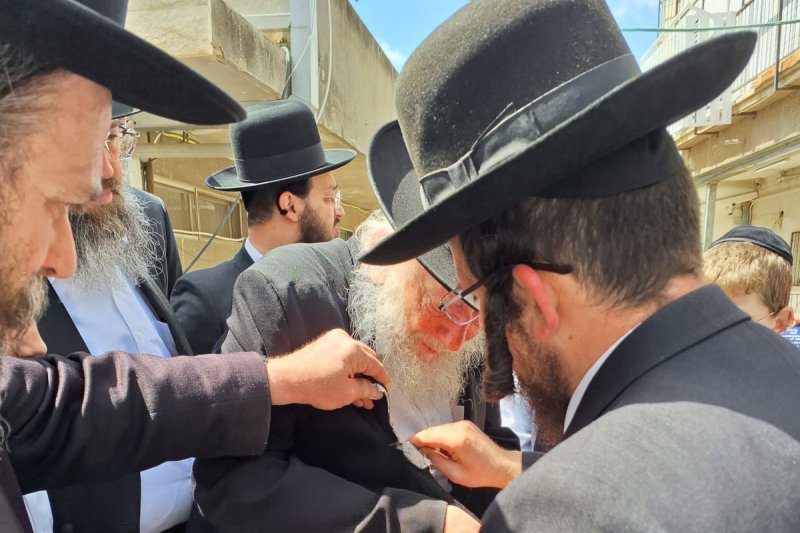 באדיבות המצלם