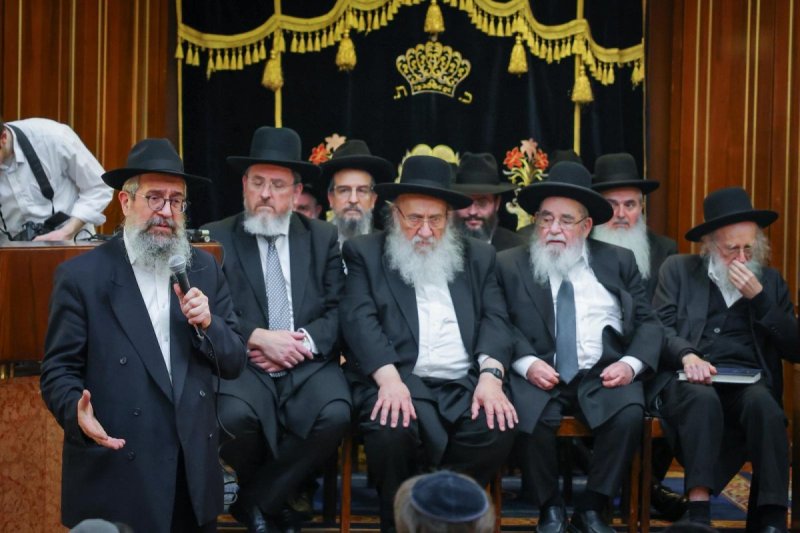 דניאל נפוסי ומאיר זלזניק