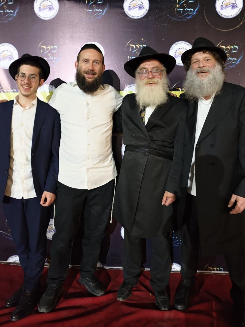 באדיבות המצלם