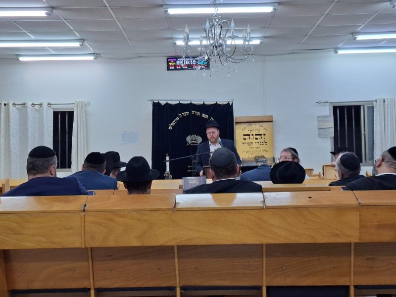 באדיבות המצלם