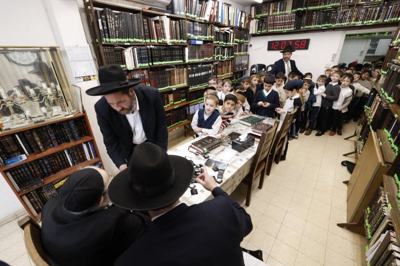 שמוליק קורלנסקי