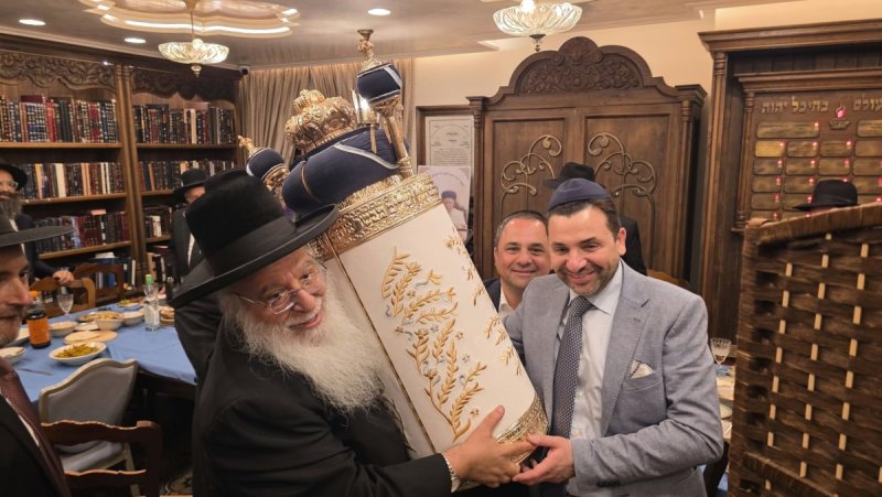 באדיבות המצלם