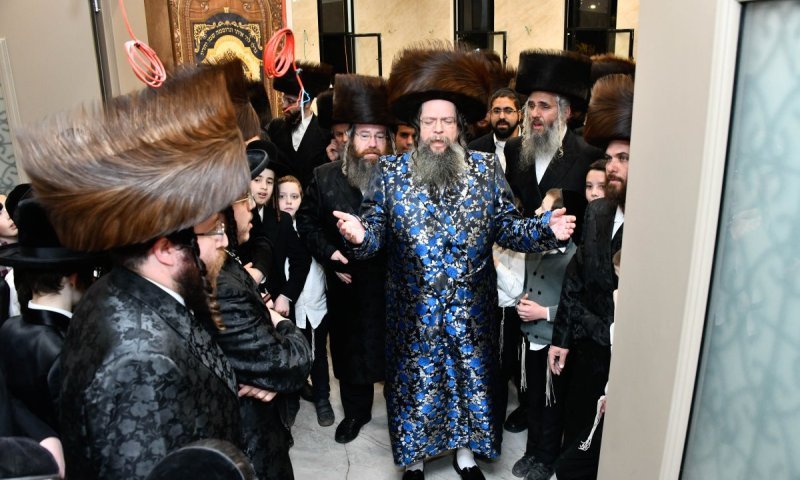 התרגשות שיא בעיר: נחנך הבניין הגדול 'בית טעמשוואר אלעד'