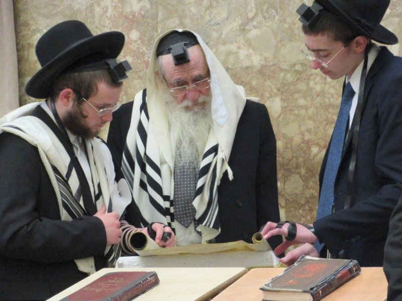 באדיבות המצלם