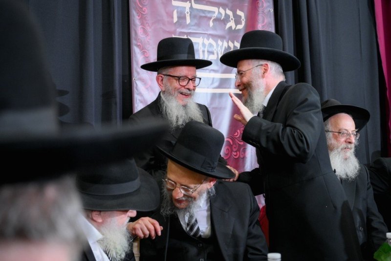 באדיבות המצלם