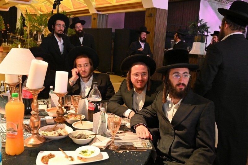 באדיבות המצלם