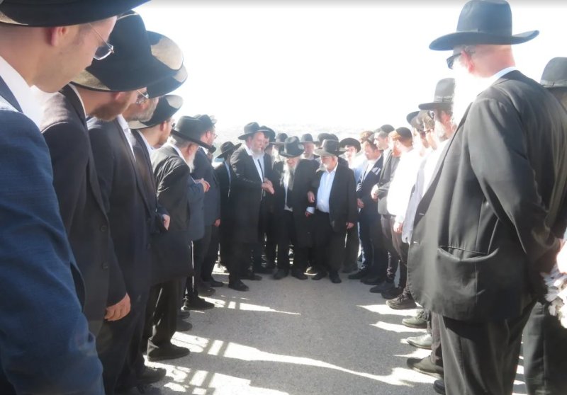 באדיבות המצלם