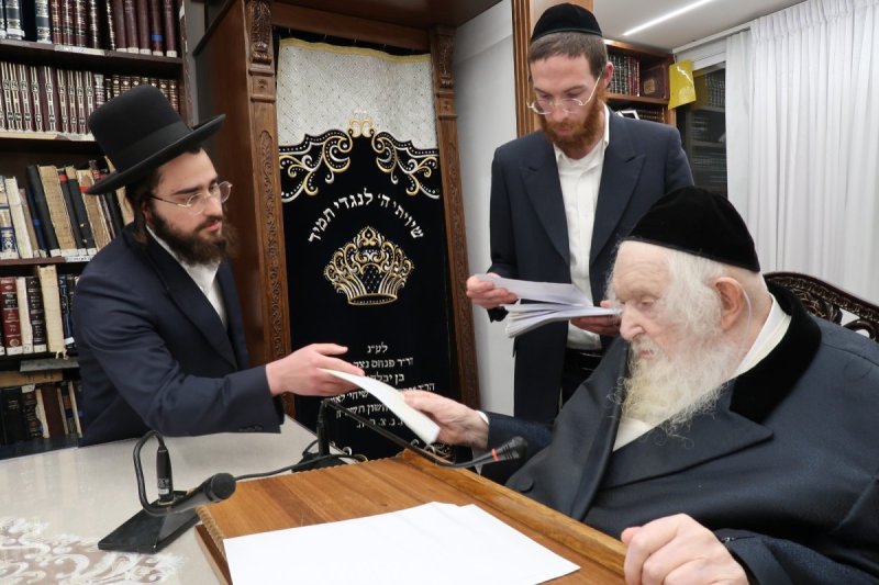 באדיבות המצלם