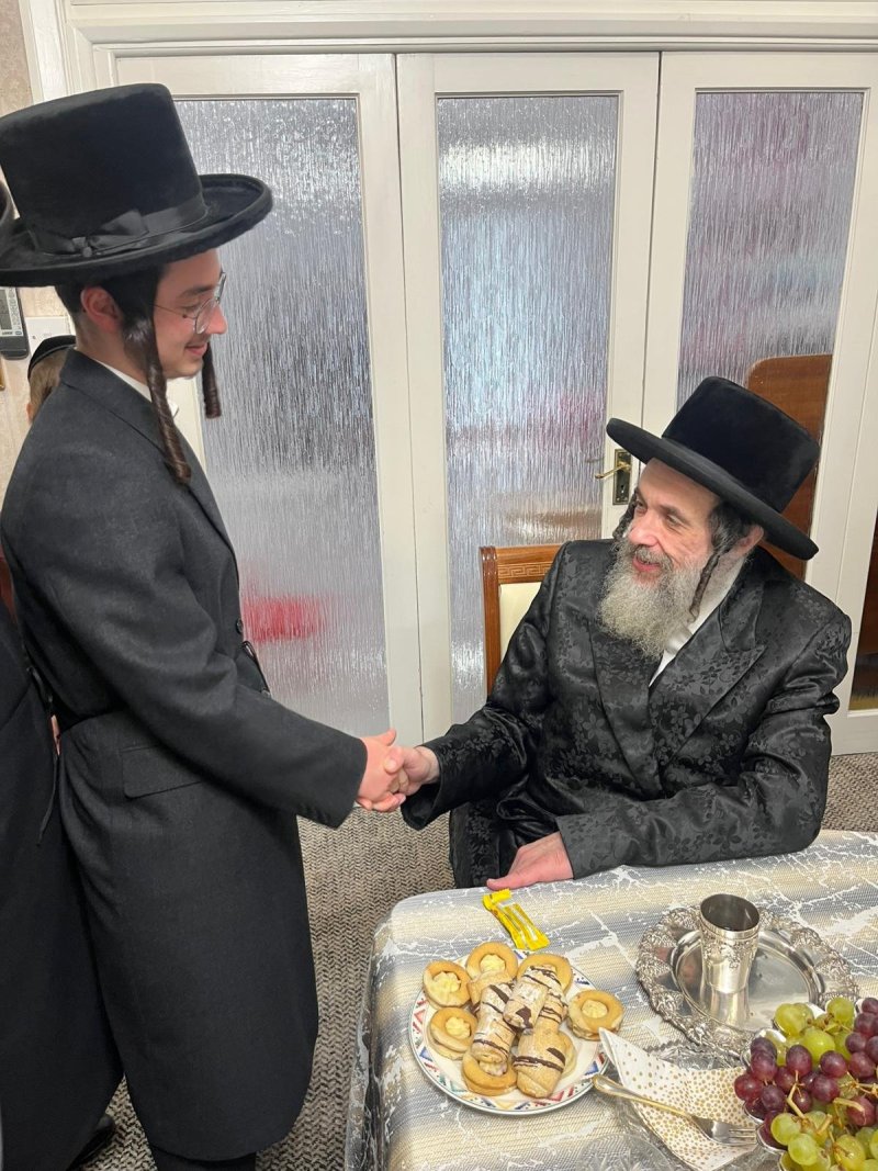 באדיבות המצלם