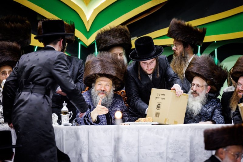 אברומי בלום, אחים לאנטשעווסקי, אייזיק ג. ואייזיק י.