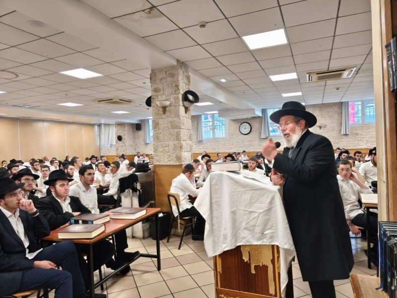 באדיבות המצלם