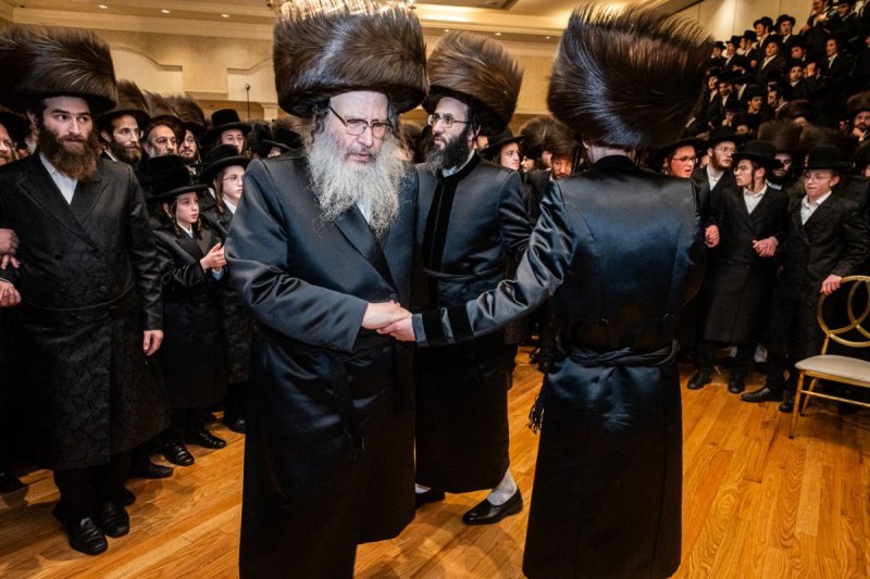 האחים לאנטשעווסקי 