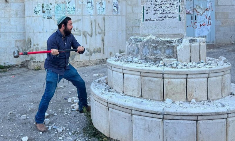 "החלטנו להתאבד?" שלל גינויים נגד ח"כ סוכות בעקבות שבירת האנדרטה
