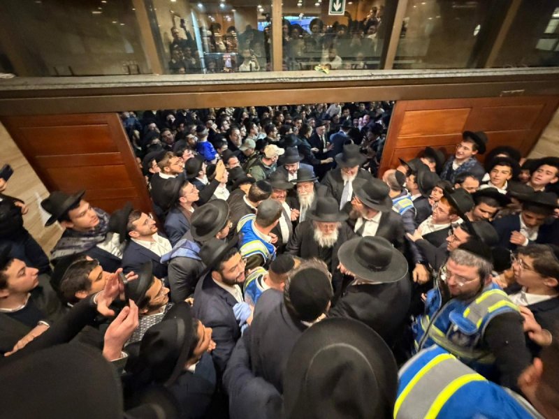 דניאל נפוסי ומאיר זלזניק
