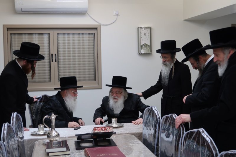 באדיבות המצלם