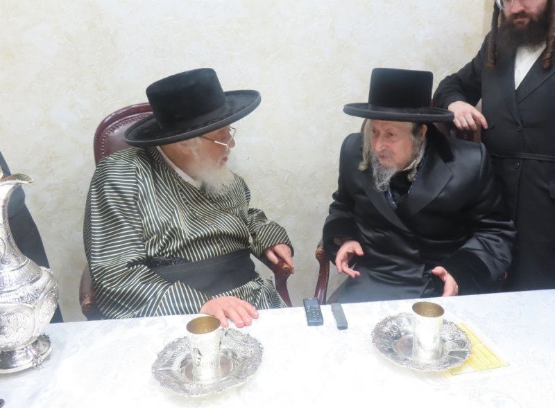 באדיבות המצלם