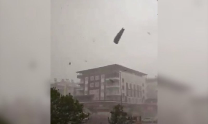 סופה בטורקיה: הרוגים ופצועים ונזק כתוצאה מרוחות עזות
