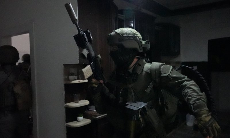 הסוכן "הנווד" הפיל עשרות סוחרי אמל"ח: פשיטות נרחבות ברחבי הארץ
